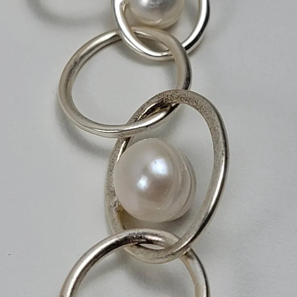 Karine Sultan Floating Pearl Necklace Silver-Tone Geometric Link 19 Inch Toggle